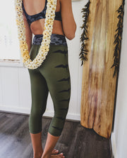 Au I Ke Kai Lole 'Au'au, SWIM Leggings - Wāhine Activewear, Lush Olive