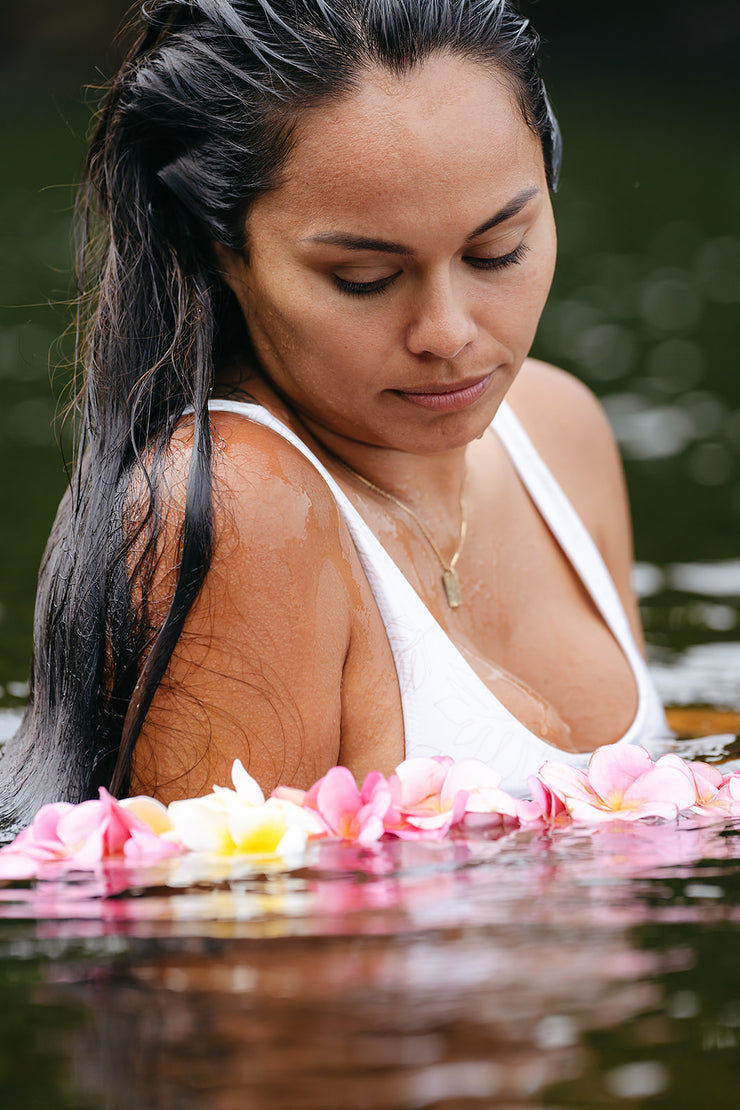 Nā Onekea Recycled Bikini Top, Pōʻaiapuni