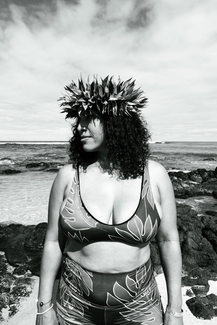 NEW | Ka ʻEhu V-Scoop Bikini Top | Double-Lined, Hardware-Free Swim Top with Removable Pads | ULŪLU ʻELEʻELE
