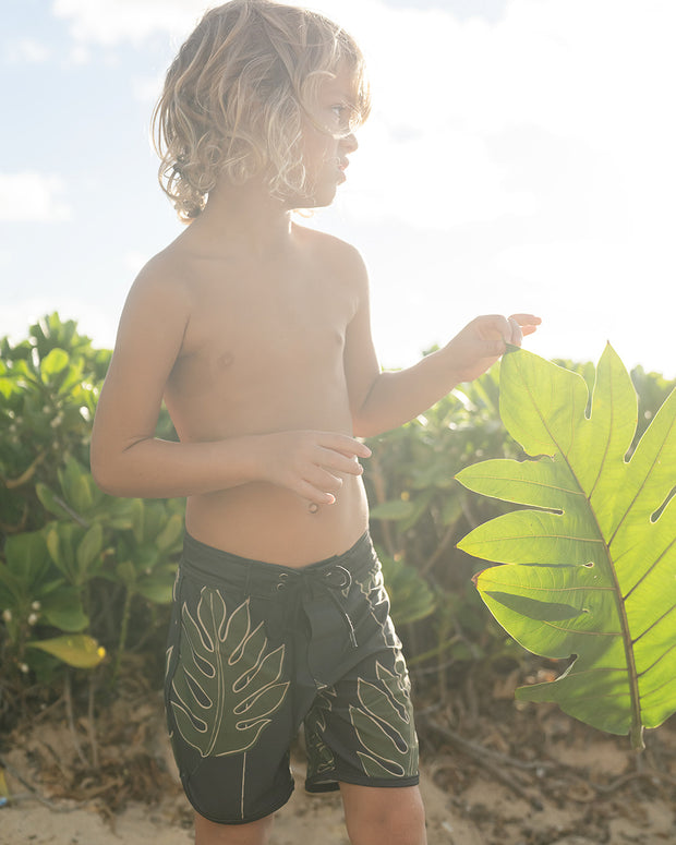 Kaikanialeʻa Boys’ Boardies | Stretchy & Adjustable Waistband, Quick-Drying | Made from Regenerated Ocean Waste | Ulūlu ʻEleʻele