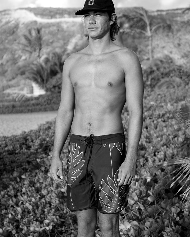 The Mākua Boardshorts | Mens Quick-Drying Durable Surf Shorts Made from Regenerated Ocean Waste | Ulūlu ʻEleʻele