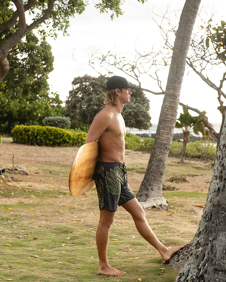 The Mākua Boardshorts | Mens Quick-Drying Durable Surf Shorts Made from Regenerated Ocean Waste | Ulūlu ʻEleʻele